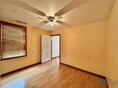220 Rolland St, Bryan, OH 43506 photo 8