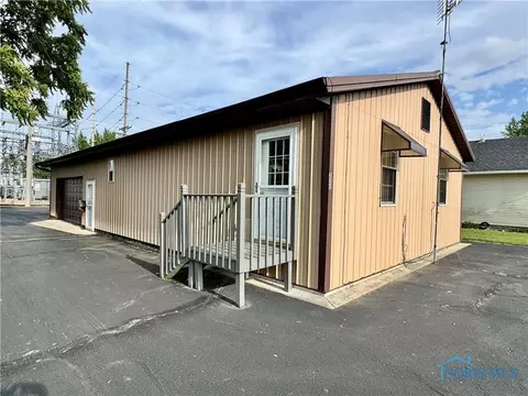 220 Rolland St, Bryan, OH 43506