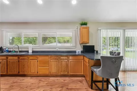 3530 Devon Hill Rd, Toledo, OH 43606 photo 18