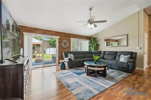 3530 Devon Hill Rd, Toledo, OH 43606 photo 7