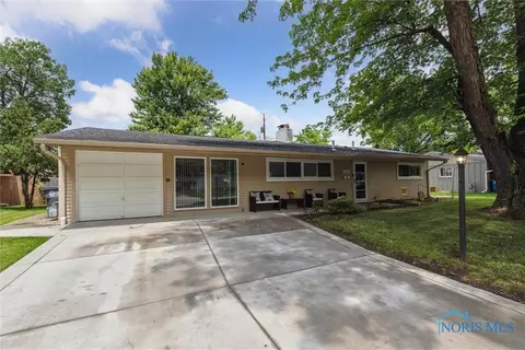3530 Devon Hill Rd, Toledo, OH 43606 photo 2
