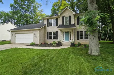 8076 Bridgehampton Dr, Waterville, OH 43566