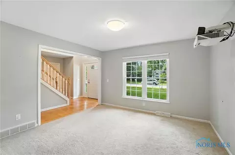8076 Bridgehampton Dr, Waterville, OH 43566 photo 13