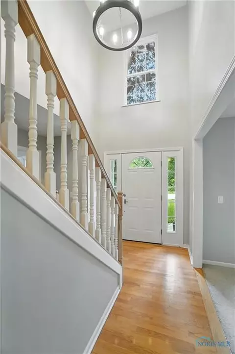 8076 Bridgehampton Dr, Waterville, OH 43566 photo 4
