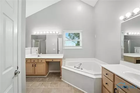 8076 Bridgehampton Dr, Waterville, OH 43566 photo 20