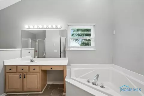 8076 Bridgehampton Dr, Waterville, OH 43566 photo 22