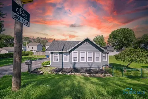 5542 N Summit St, Toledo, OH 43611
