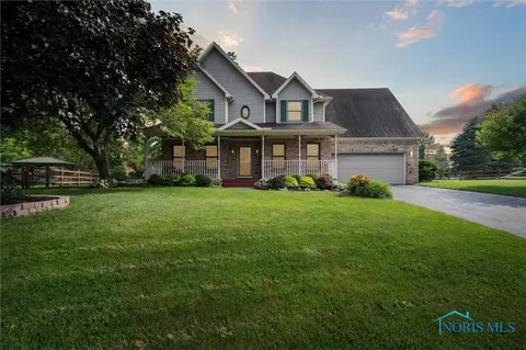 7713 Rome Ct, Holland, OH 43528
