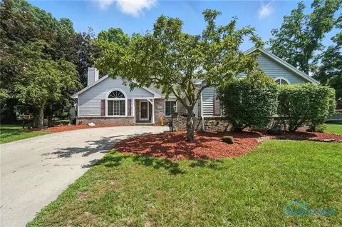 4871 Olde Meadow Ln, Sylvania, OH 43560