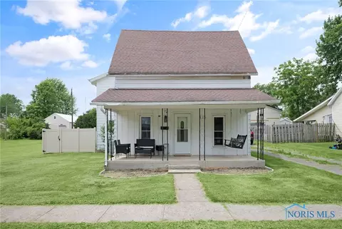 425 Edwards St, Ada, OH 45810