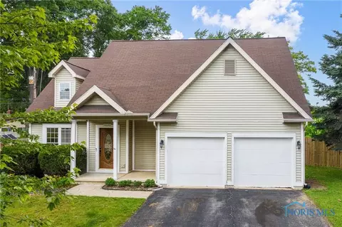 5533 Allison Ln, Sylvania, OH 43560