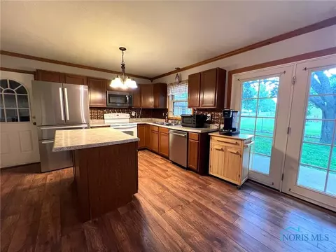 511 W Gage St, Forest, OH 45843 photo 8
