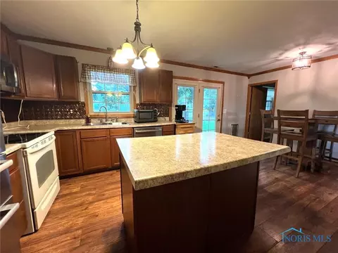 511 W Gage St, Forest, OH 45843 photo 9