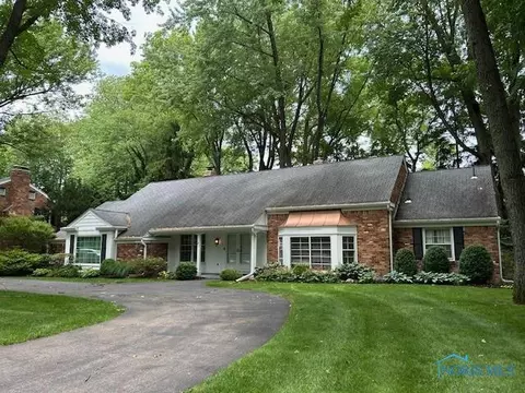 3432 Corey Rd, Toledo, OH 43615