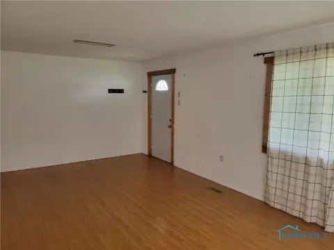 405 Heistand St, Ada, OH 45810 photo 7