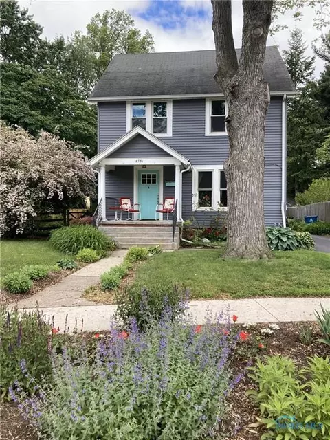6751 Roosevelt Dr, Sylvania, OH 43560