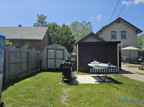 336 N Cherry St, Bryan, OH 43506 photo 7