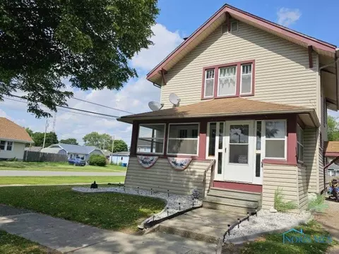 336 N Cherry St, Bryan, OH 43506 photo 2