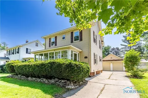 1553 Lombard Ave, Toledo, OH 43614