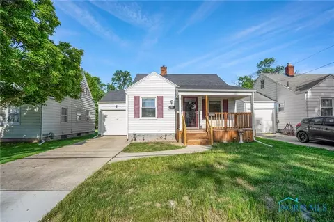 187 Windsor Dr, Rossford, OH 43460