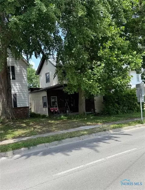 210 Western Ave, Findlay, OH 45840