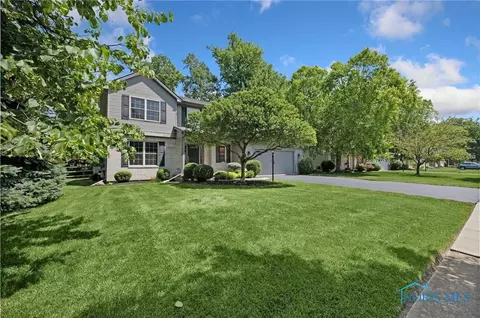 1543 Ridge Cross Rd, Perrysburg, OH 43551
