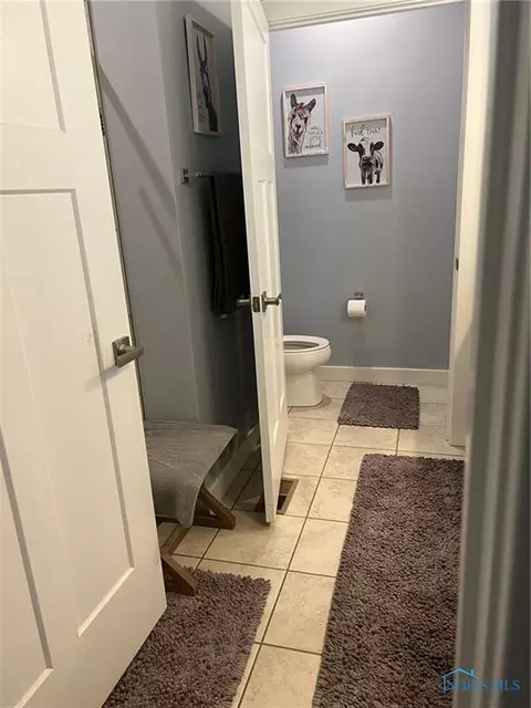 2068 Running Stream Ct, Centerville, OH 45458 photo 5