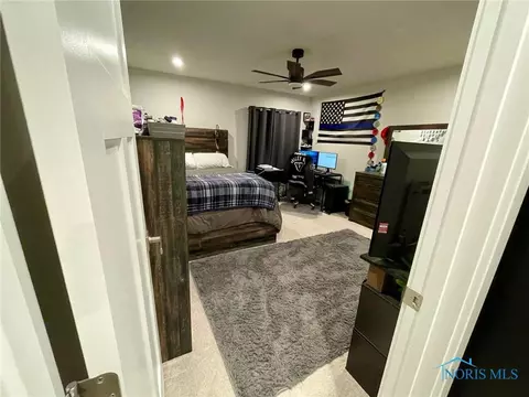 2068 Running Stream Ct, Centerville, OH 45458 photo 14