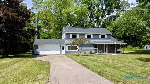 1948 Sudbury Dr, Holland, OH 43528