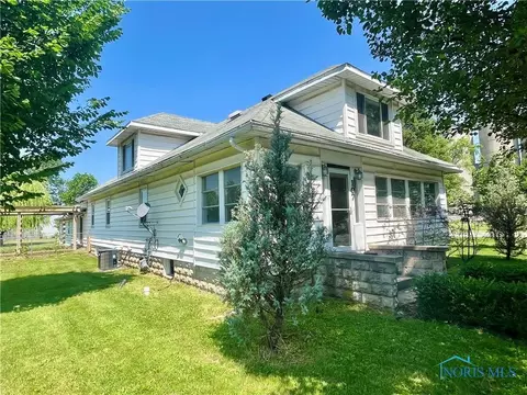 107 N Maple St, Payne, OH 45880 photo 2