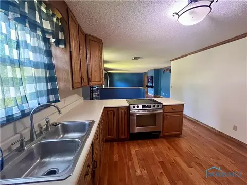 107 N Maple St, Payne, OH 45880 photo 13