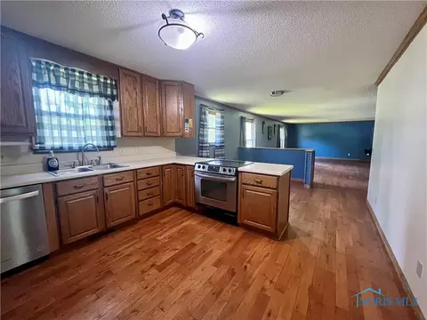 107 N Maple St, Payne, OH 45880 photo 12