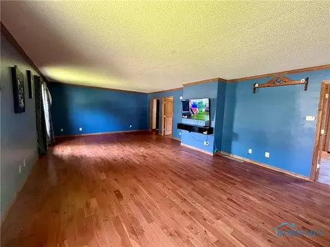 107 N Maple St, Payne, OH 45880 photo 10