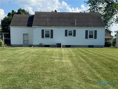 520 W Main St, Leipsic, OH 45856 photo 2