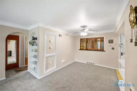 629 Secor Rd, Toledo, OH 43607 photo 8