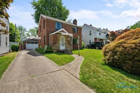 3848 Woodmont Rd, Toledo, OH 43613