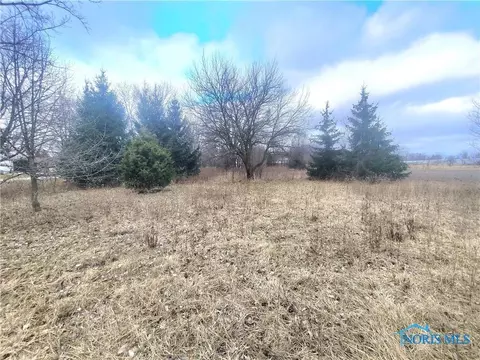 3425 Plumey Rd, Northwood, OH 43619