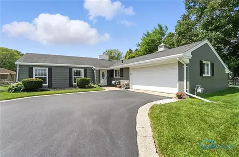 3549 Schneider Rd, Toledo, OH 43614