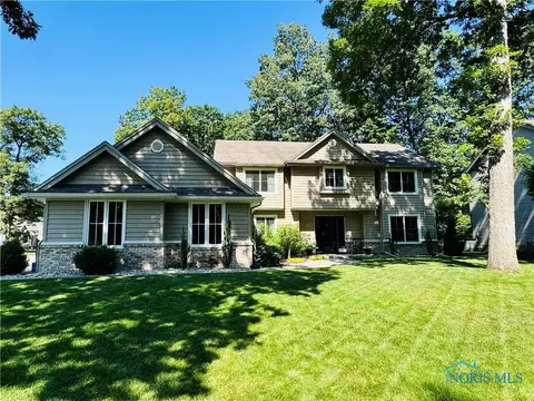 2623 Stoneleigh Dr, Toledo, OH 43617