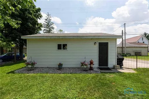 327 S Jackson, Bluffton, OH 45817 photo 7