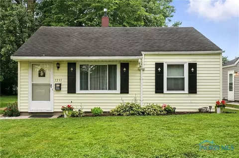 1231 Scott St, Maumee, OH 43537