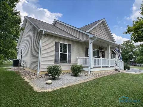 410 Spring St, Upper Sandusky, OH 43351 photo 4