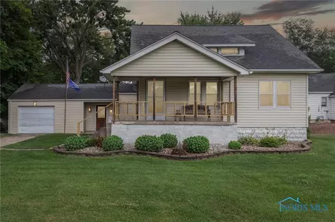 5633 Woodville Rd, Northwood, OH 43619