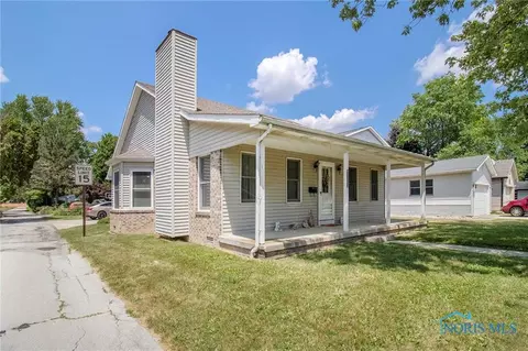 1023 Clough St, Bowling Green, OH 43402