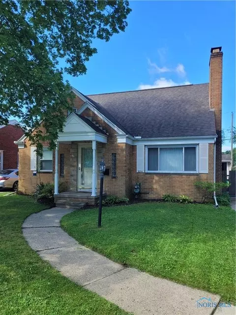 3054 S Byrne Rd, Toledo, OH 43614