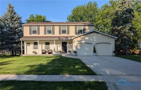 1768 Cambridge Park E, Maumee, OH 43537