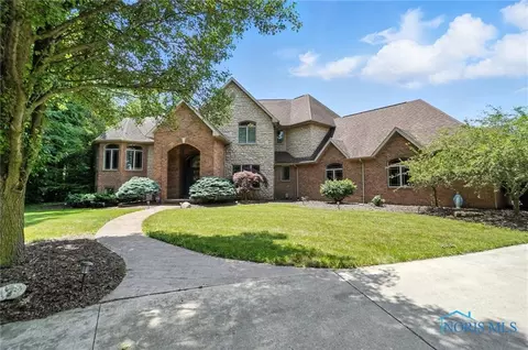 1604 White Tail Run, Findlay, OH 45840