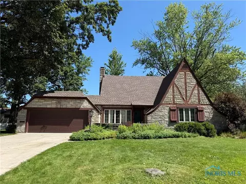 610 E High St, Defiance, OH 43512