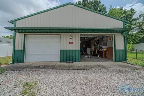 138 Boone Ave, Marion, OH 43302 photo 2