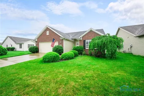 26305 Edgewater Dr, Perrysburg, OH 43551